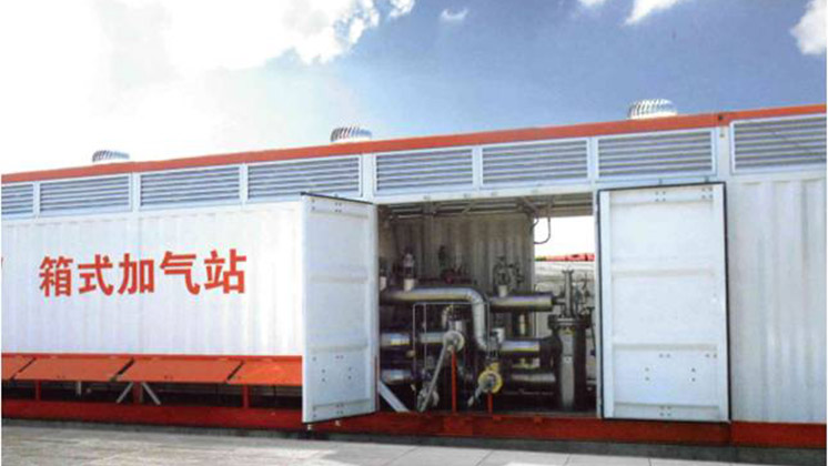 Skid mounted LNG filling station